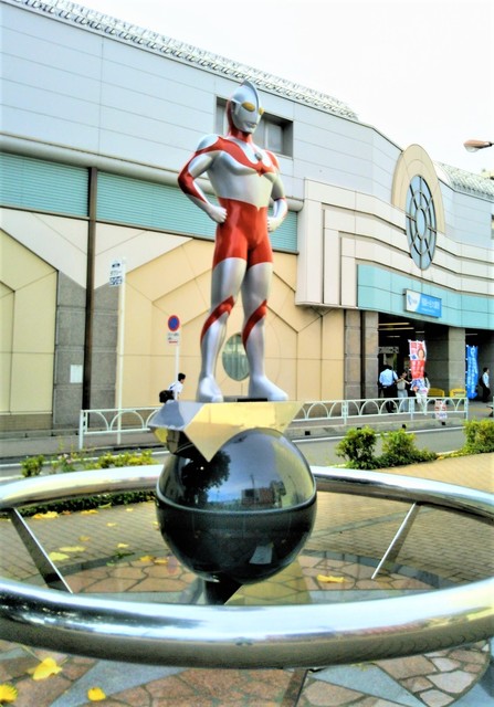 ウルトラマン像.jpg