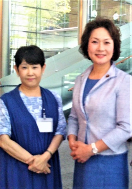 女性局長.jpg